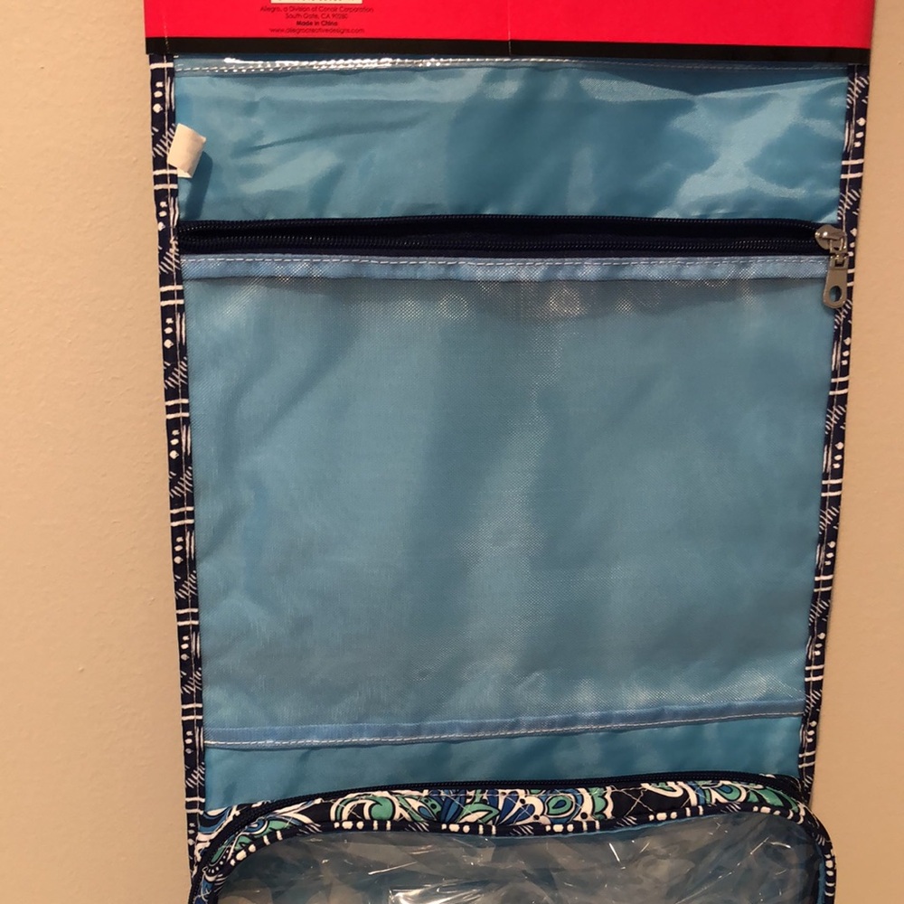 Conair travel cosmetic clutch. - Picture 7 of 11